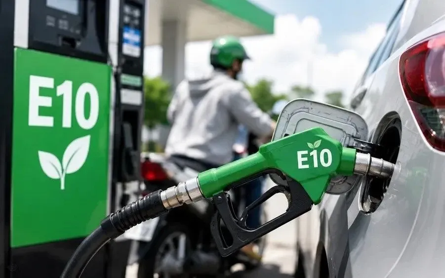 Dùng Xăng E10 Có Cần Rút Cạn Xăng Cũ RON 95? post image