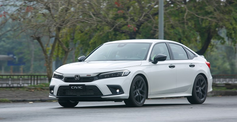 700 Triệu Nên Mua Xe Xăng Hay Xe Điện? Lựa Chọn Thông Minh Cho Dịp Tết