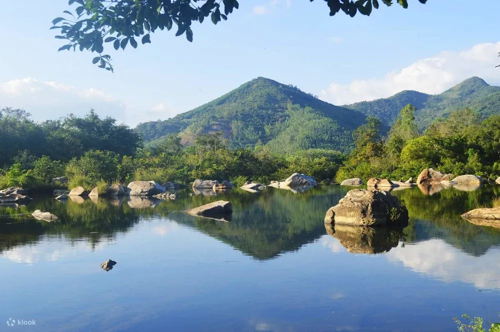 Top 25 Địa Điểm Du Lịch Quy Nhơn 2025: Tất Tần Tật Lịch Trình, Giá Vé, Ăn Uống, Hoạt Động & Lưu Trú
