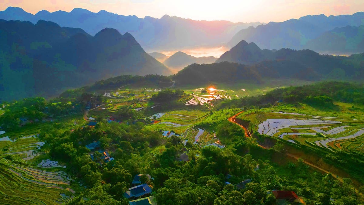 Pù Luông Có Gì Chơi? Review Du Lịch Pù Luông Giá Rẻ 2025 & Gợi Ý Lịch Trình Tự Túc