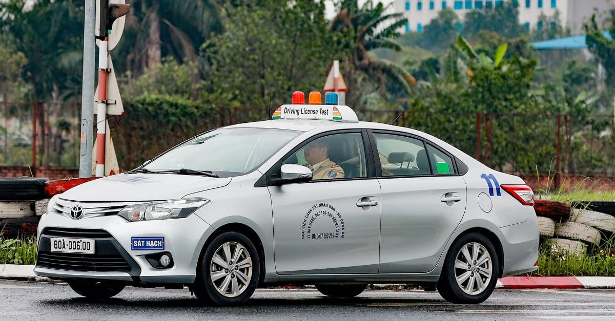 Bộ Đề Thi Sát Hạch Lái Xe 600 Câu Từ 1/9/2025: Hướng Dẫn Ôn Luyện