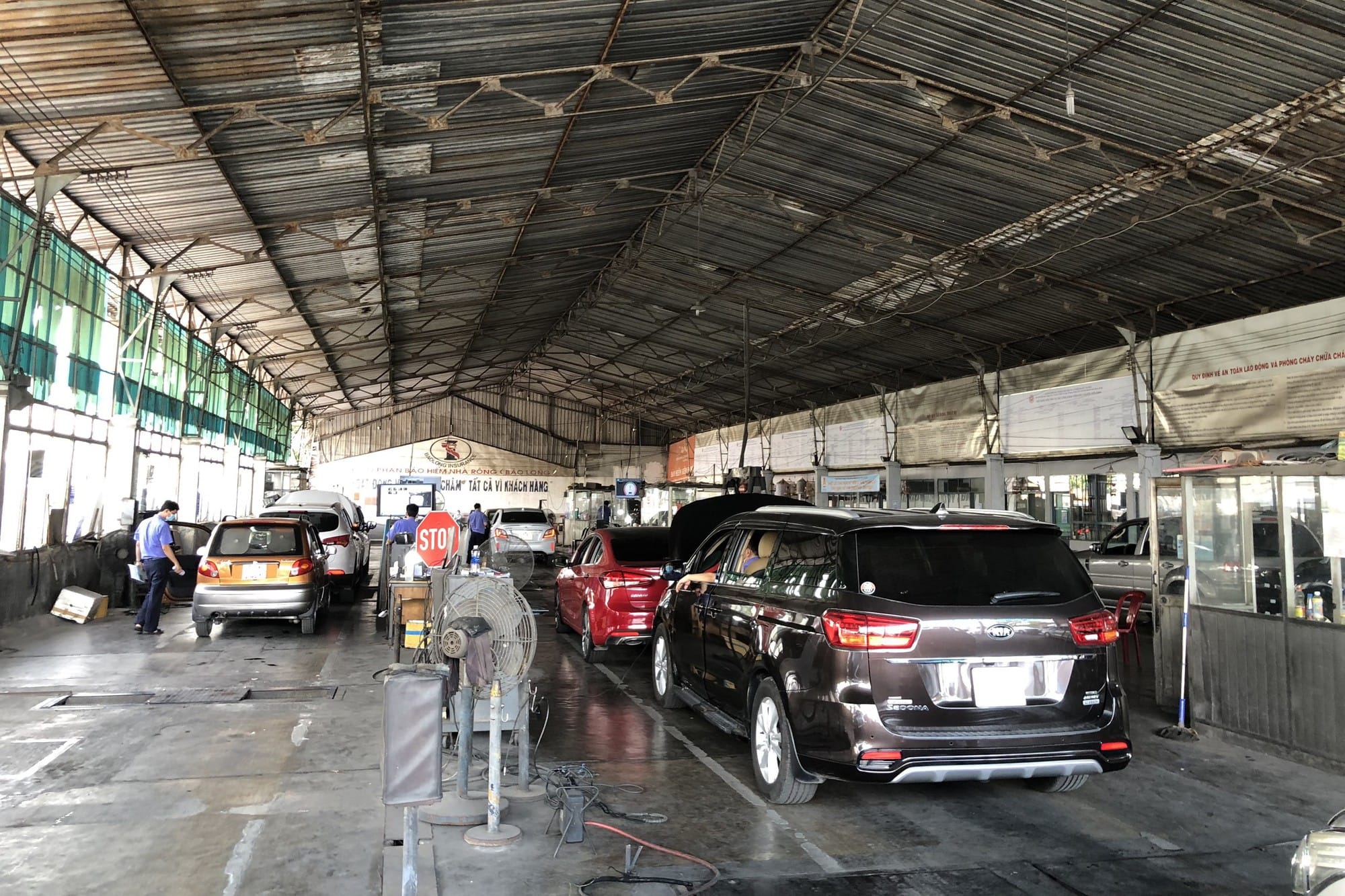 Cập Nhật Lệ Phí Đăng Kiểm Xe 5 Chỗ 2025: Bảng Phí Tiêu Chuẩn  Và Phụ Phí Mới Nhất