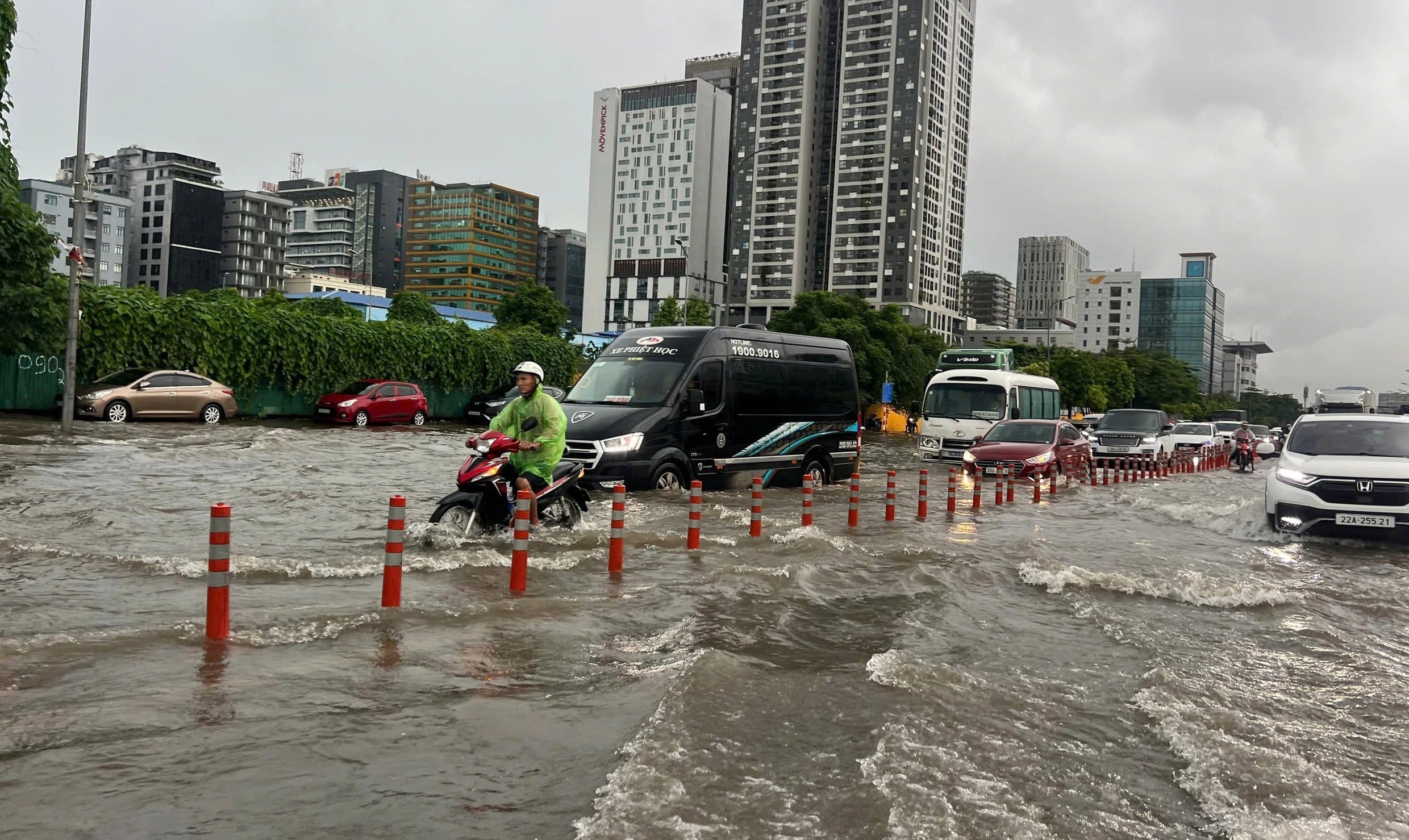 Cách Xử Lý Xe Ô Tô Sau Mưa Bão, Ngập Lụt: Quy Trình Chuẩn Giúp Giảm Thiệt Hại Nặng