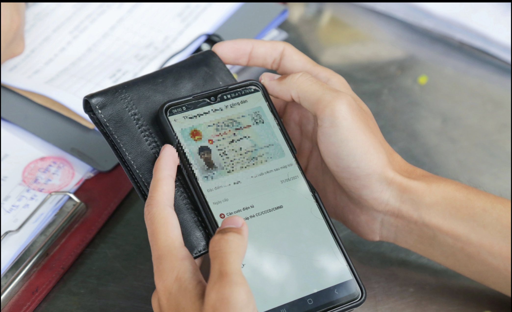 Cục CSGT đề xuất cho phép người dân chỉ sử dụng giấy phép lái xe điện tử