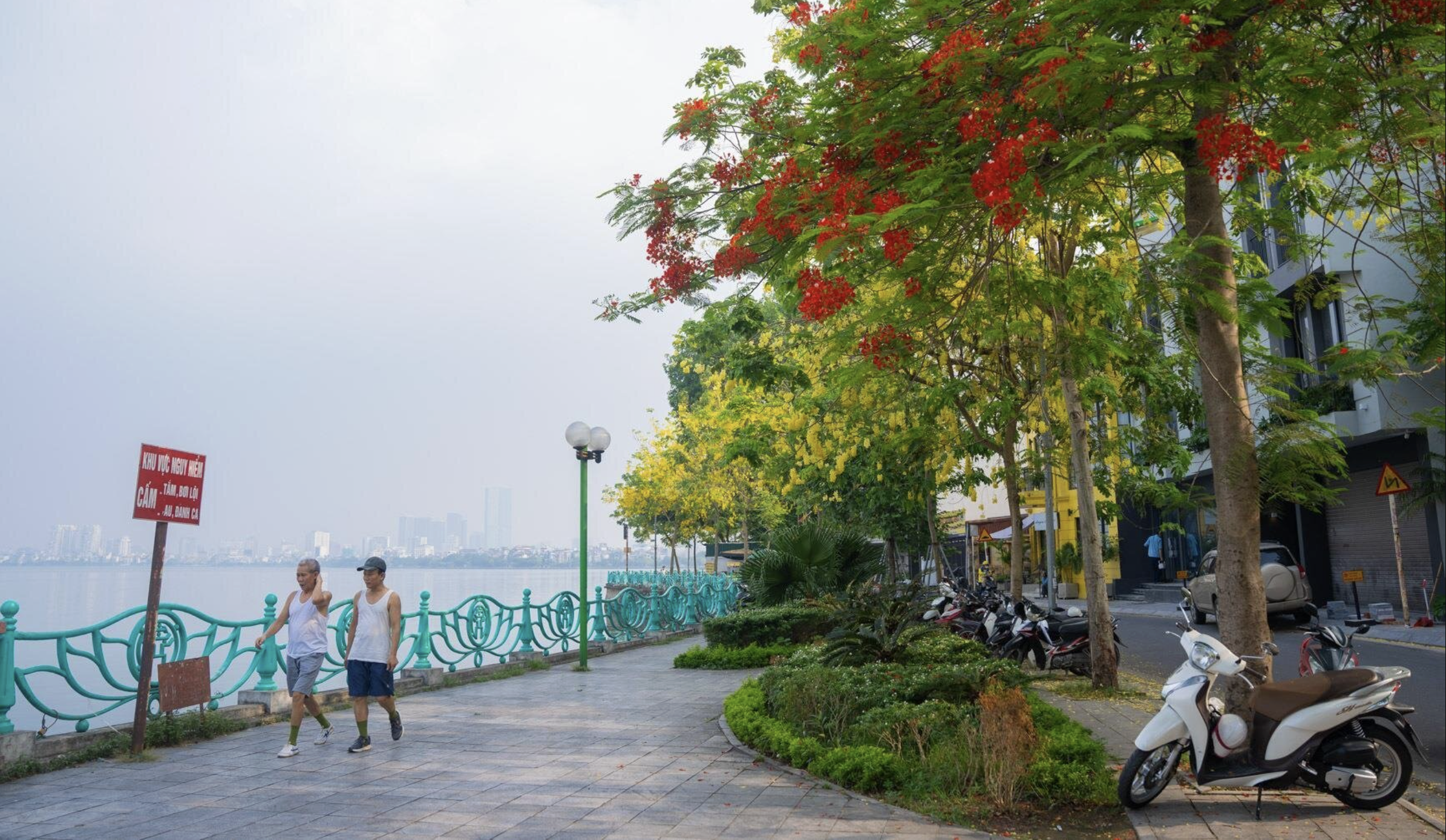 Hà Nội nghiên cứu cải tạo, mở rộng toàn tuyến đường quanh Hồ Tây