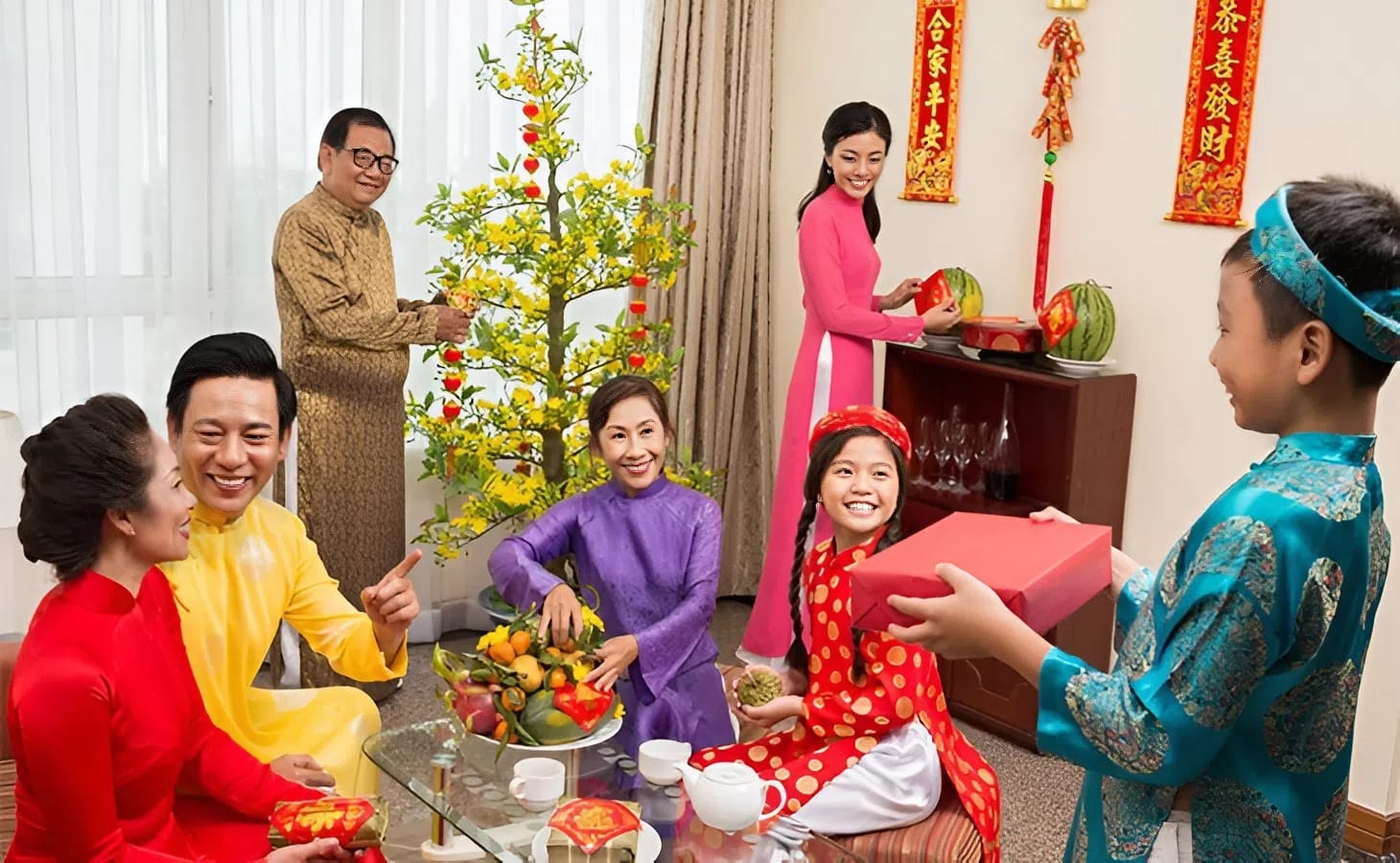 Xem Tuổi Xông Nhà 2026 Chuẩn Nhất: Danh Sách Tuổi Tốt – Tuổi Kỵ Theo Năm Sinh Gia Chủ