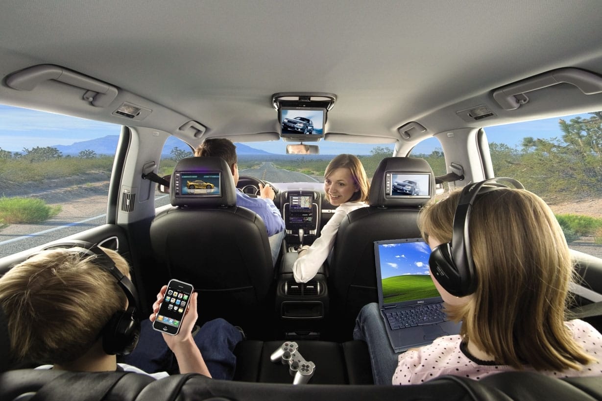 4 nút khóa an toàn trên ô tô cha mẹ phải kiểm tra khi chở trẻ em