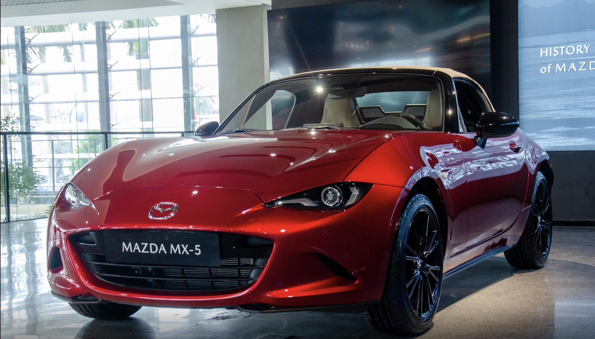 Mazda MX-5 2026 về Việt Nam: Giá Lăn Bánh & Đánh Giá Chi Tiết
