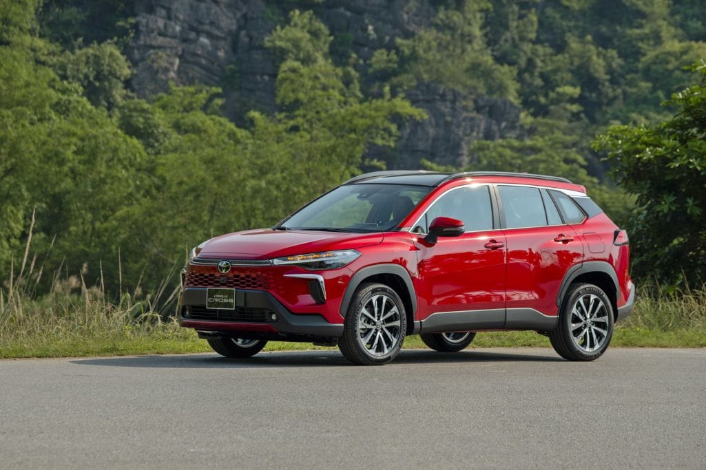 Thuê Xe Tự Lái Dịp Tết Bính Ngọ 2026: Điểm Nóng Giao Thông & Khung Giờ Dễ Kẹt Xe Cần Lưu Ý