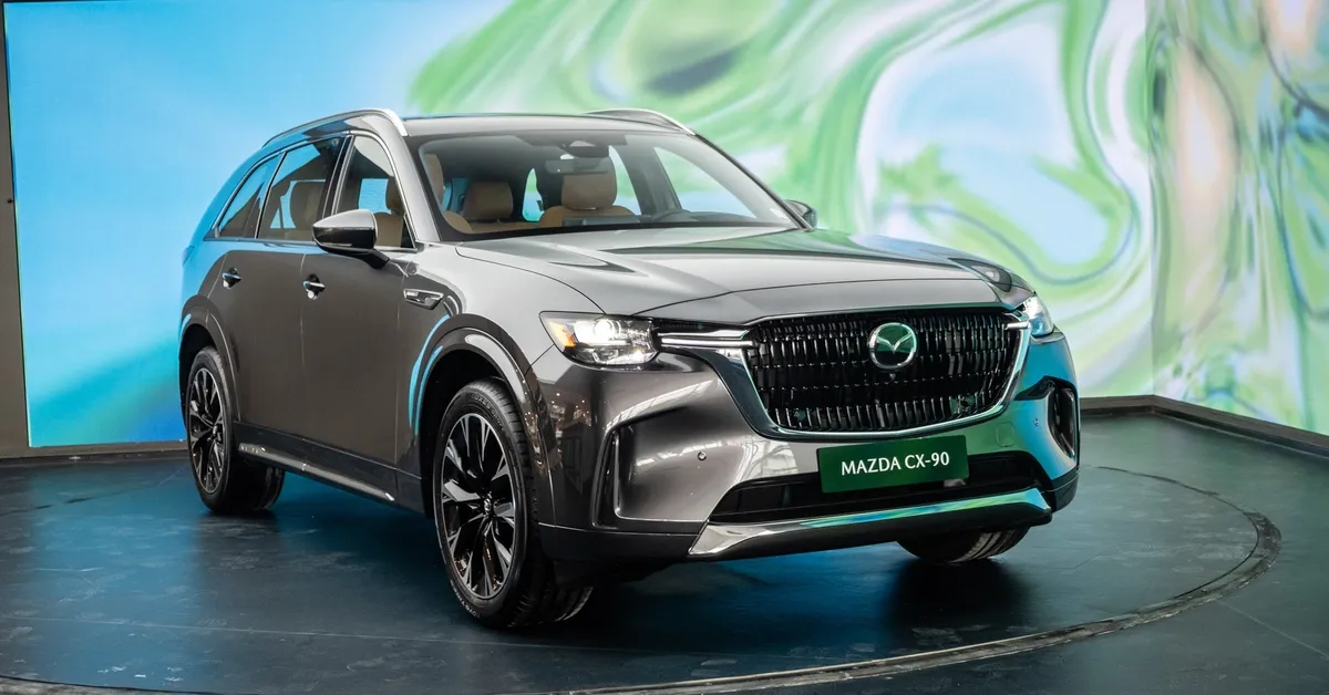 Chi Tiết Trang Bị Mazda CX-90 PHEV 2026: Giá Bao Nhiêu, Có Đáng Mua Không?