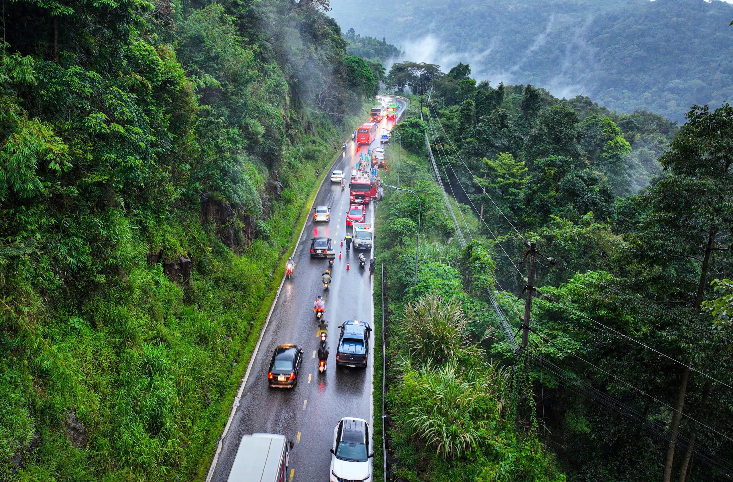 Kinh Nghiệm Lái Xe Đường Đèo An Toàn Cho Người Mới Lái 