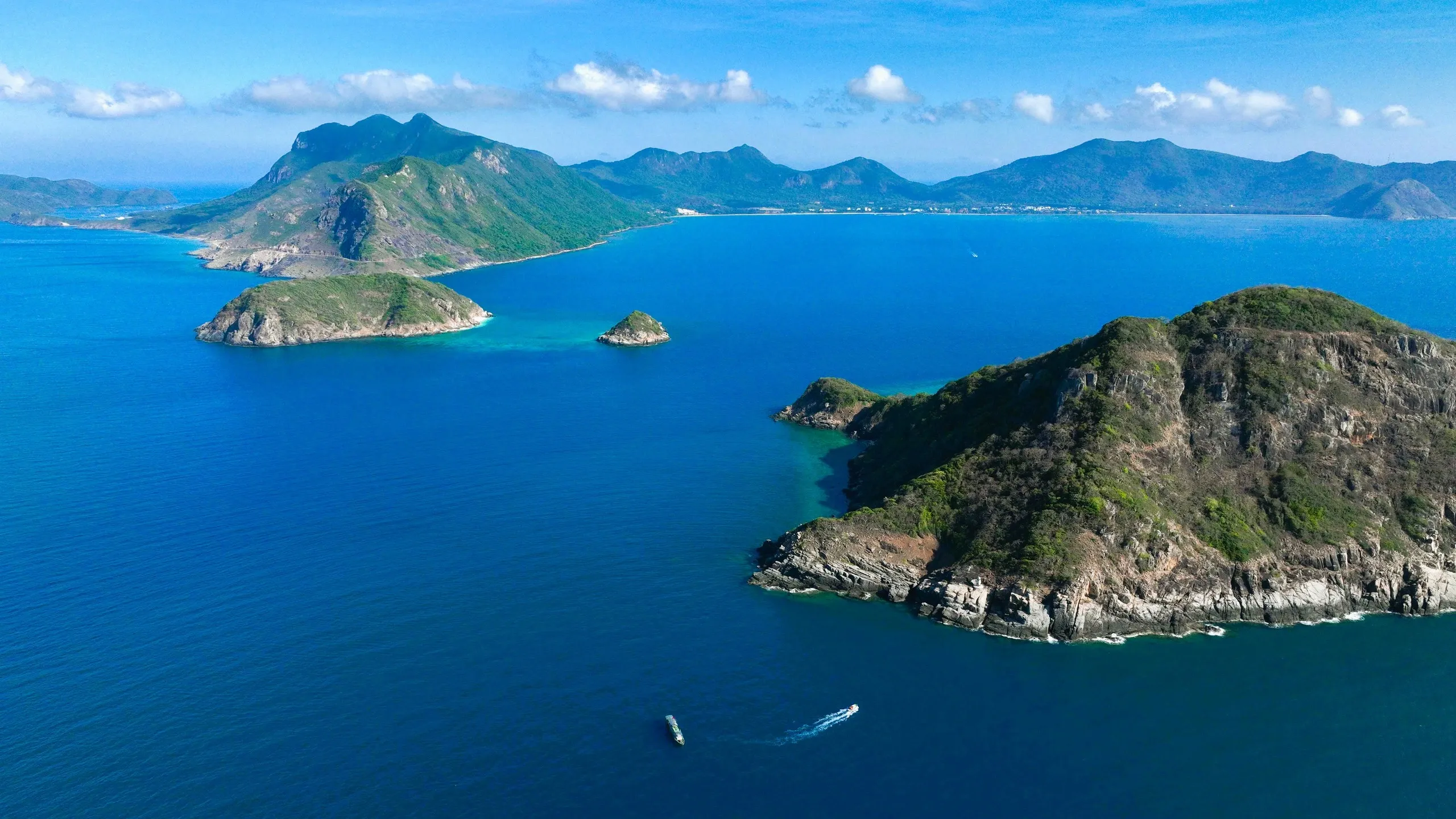 Du Lịch Côn Đảo Tự Túc 2026: Lịch Trình, Chi Phí & Những Điều Cần Biết