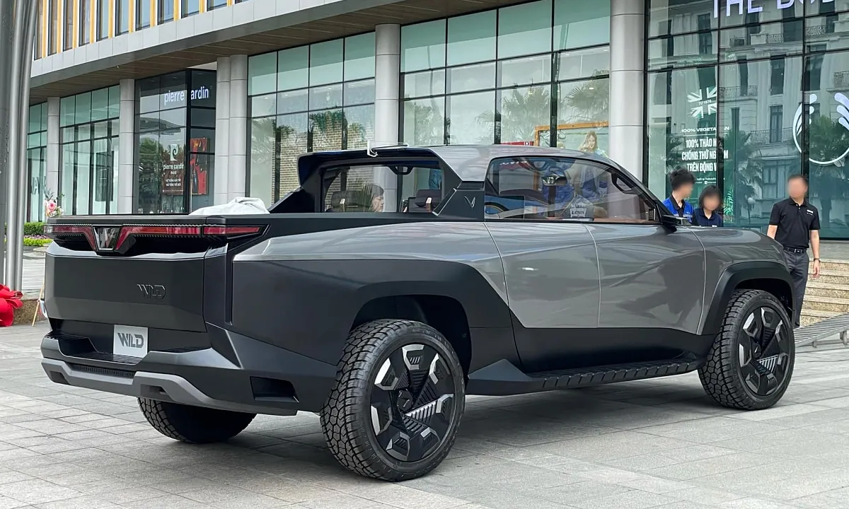 Xe Bán Tải VinFast Sẽ Ra Mắt Cuối 2026: Bất Ngờ Với Hệ Truyền Động Mới