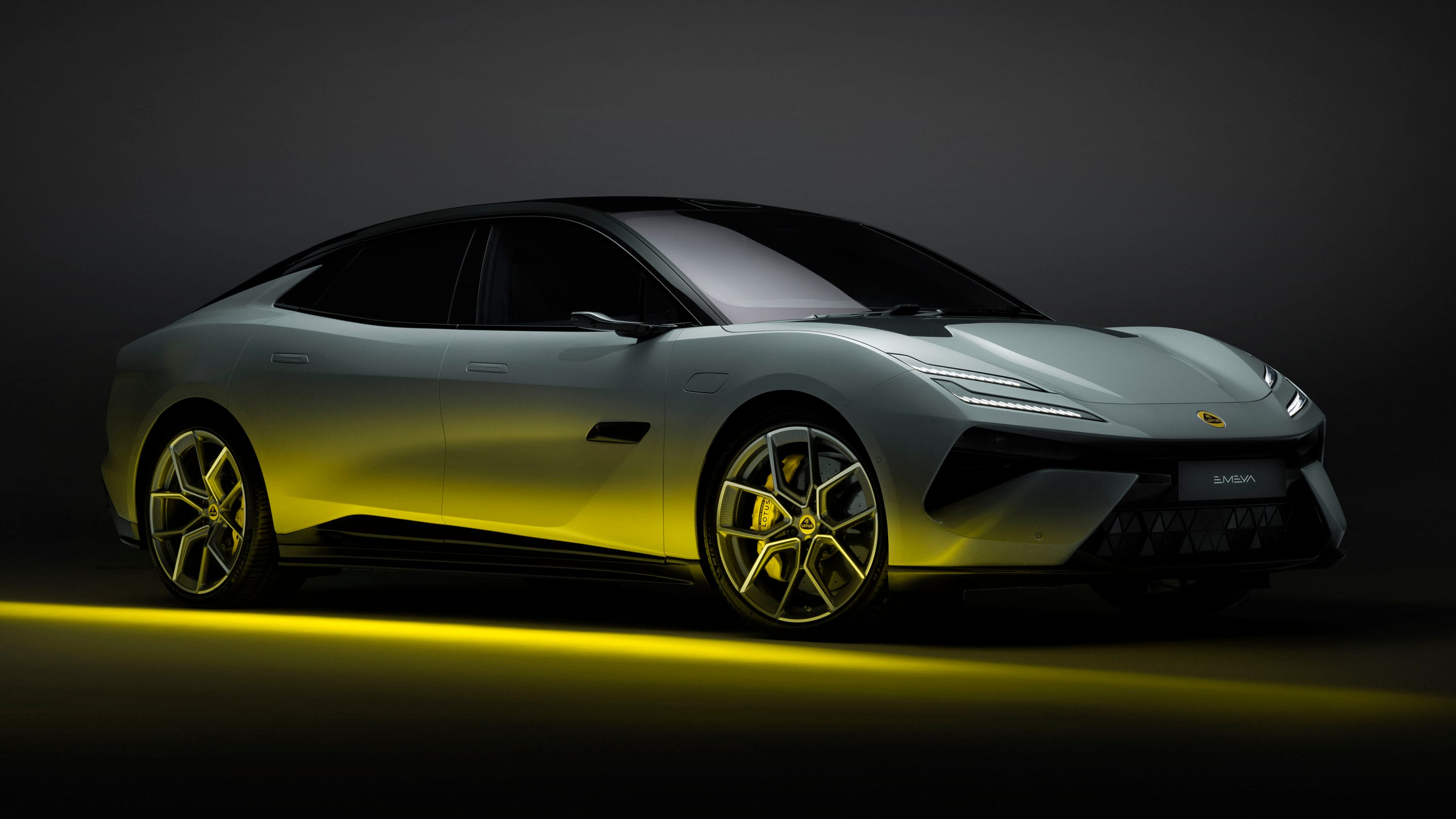 Lotus Là Hãng Xe Gì? Lịch Sử Hình Thành, Các Dòng Xe Và Bảng Giá Mới Nhất 2026