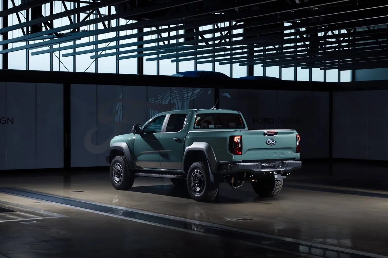 Geely đề xuất hợp tác sản xuất Ford Ranger thuần điện